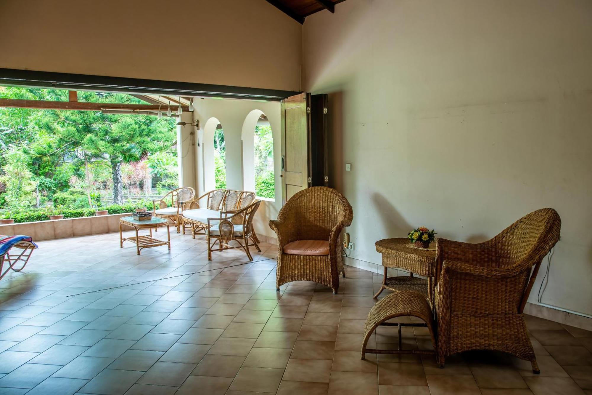 Fuchs Villas Negombo Exterior photo