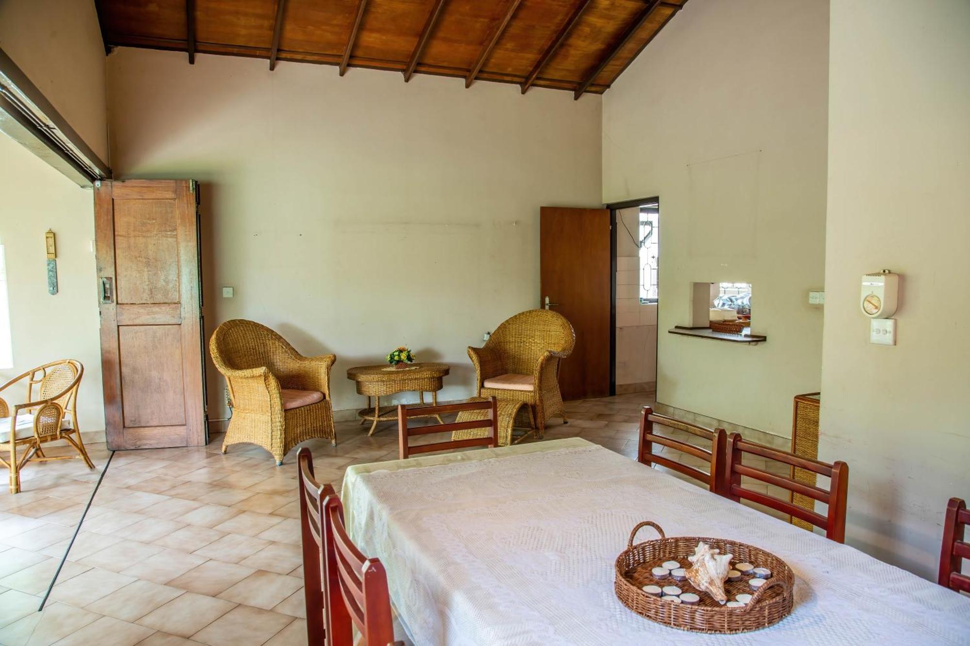 Fuchs Villas Negombo Exterior photo